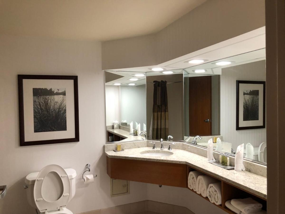 Hotel Wyndham Garden Downtown Buffalo