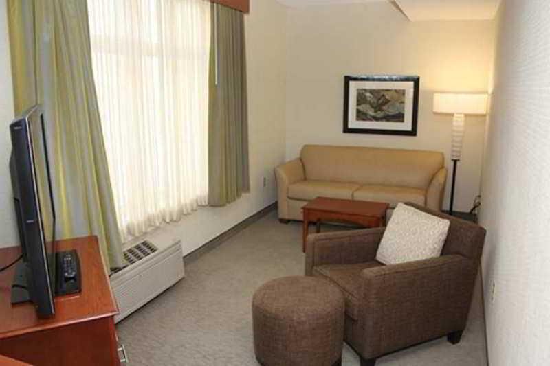 Hotel Wyndham Garden Downtown Buffalo