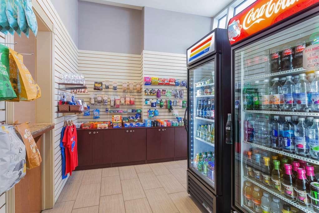 Hotel Wyndham Garden Downtown 3*